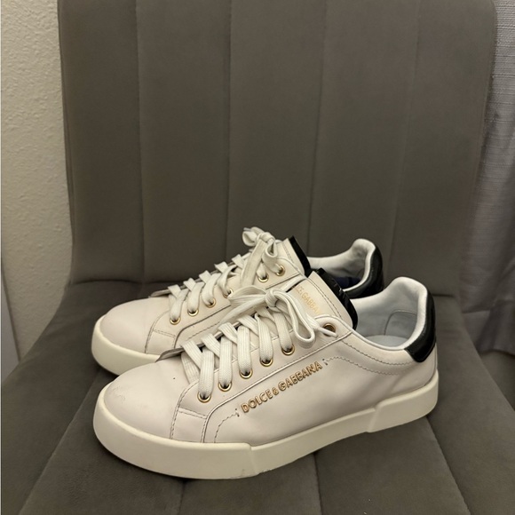 Dolce & Gabbana Cream Sneakers with Black Detail - Picture 1 of 11